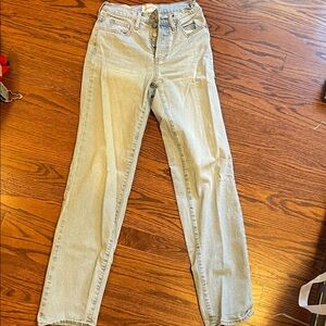 Universal Thread High Rise 90s straight Jeans